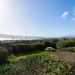 Ferienhaus The White House - Overlooking Bay Dingle