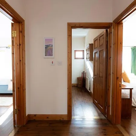 An Teach Ban - Dingle