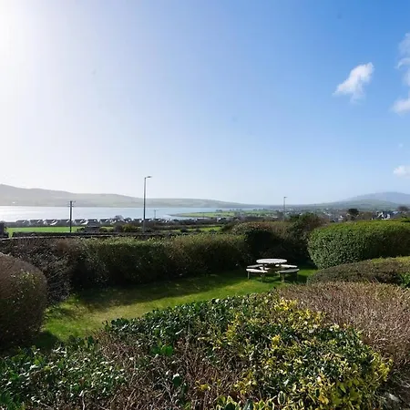 Hébergement de vacances The White House - Overlooking Bay Dingle